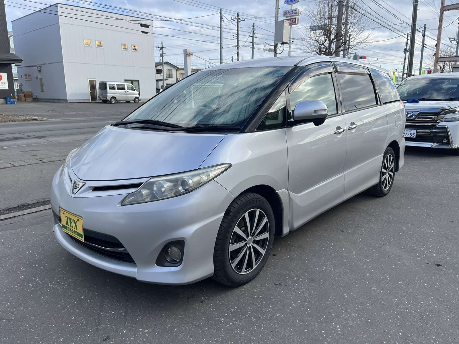 2010-toyota-estima