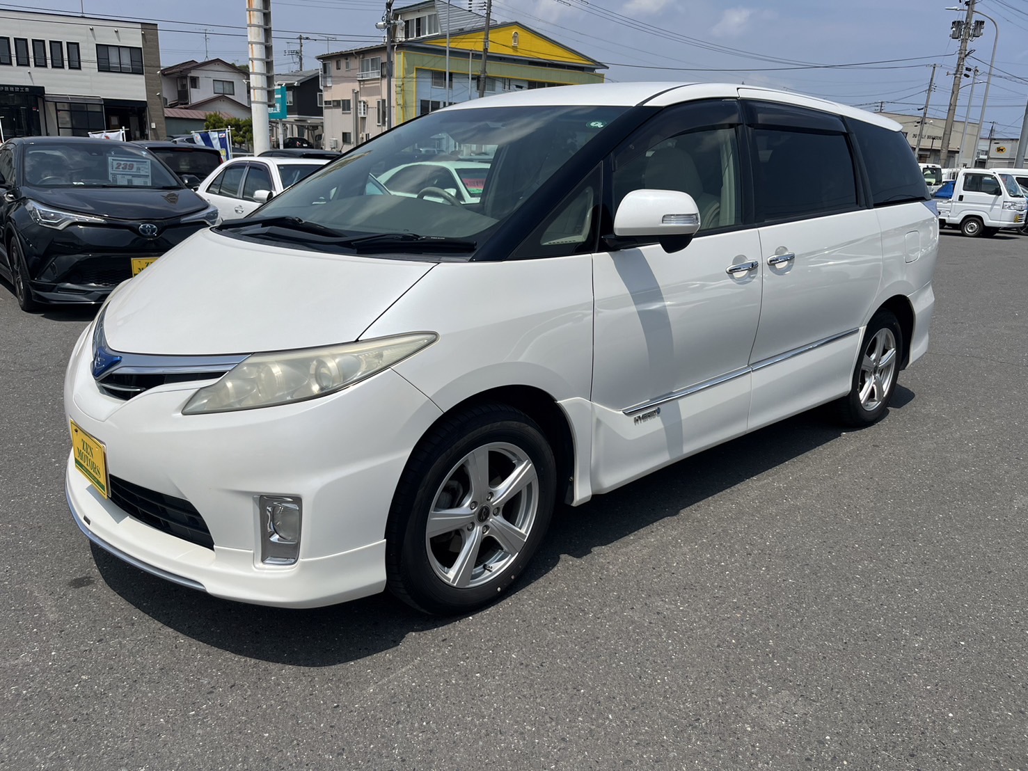 2009-toyota-estima-hybrid