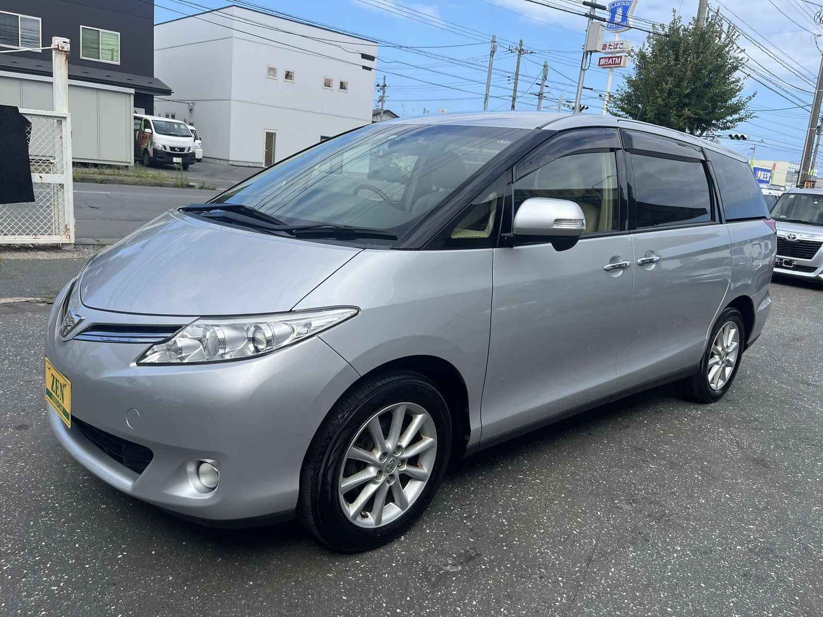 2014-toyota-estima