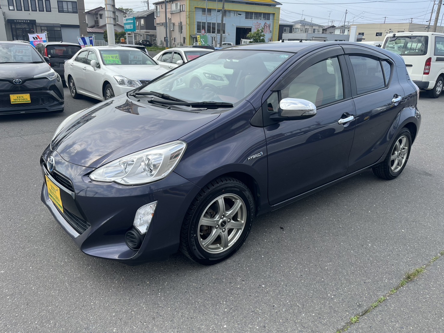 2015-toyota-aqua