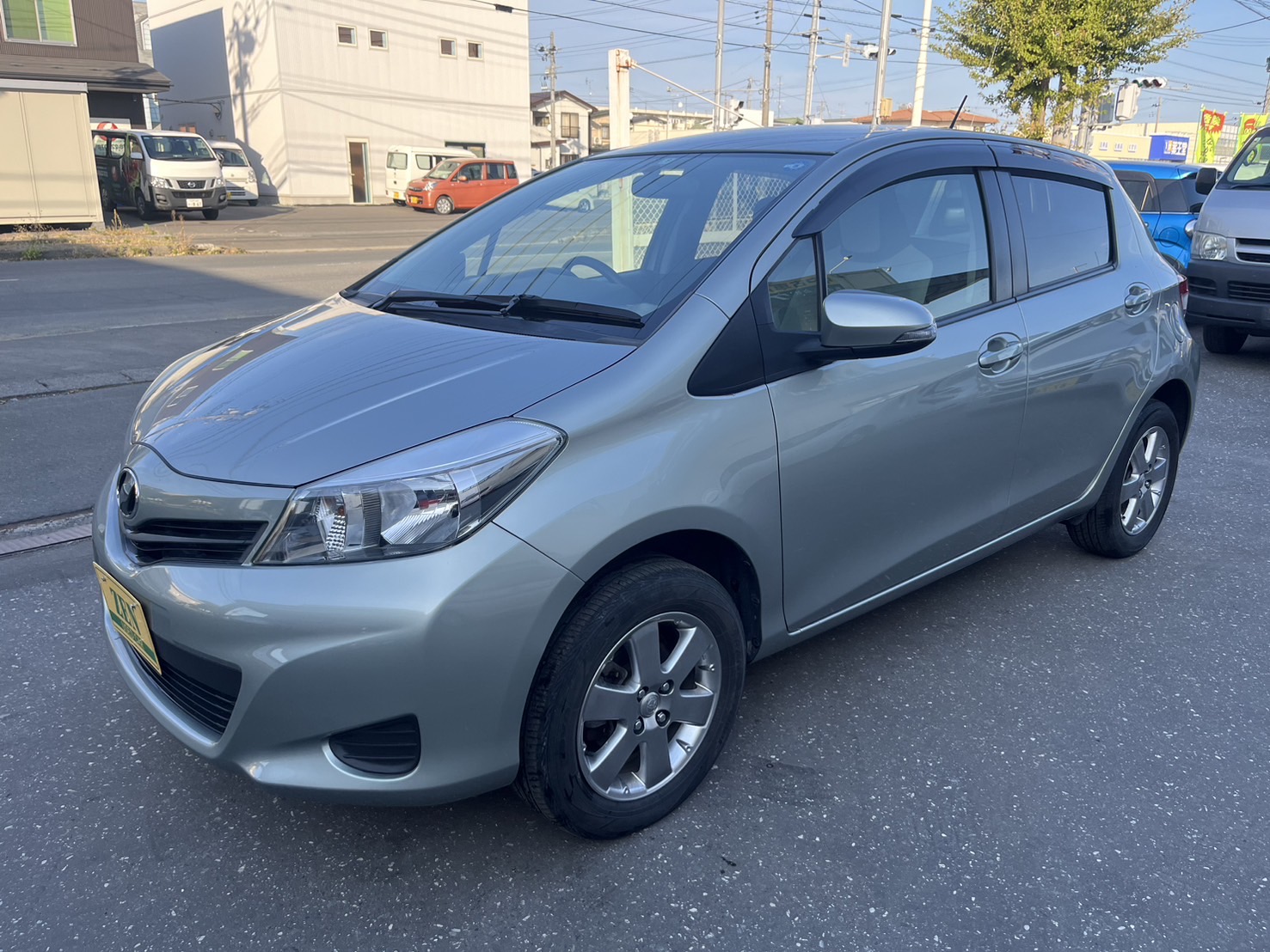 2011-toyota-vitz