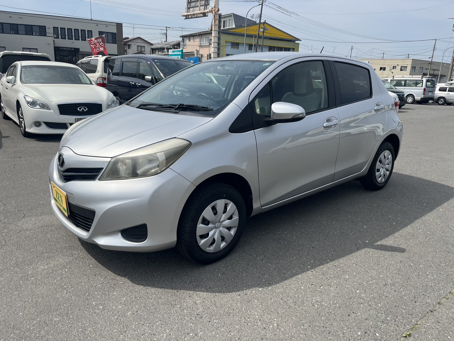 2013-toyota-vitz