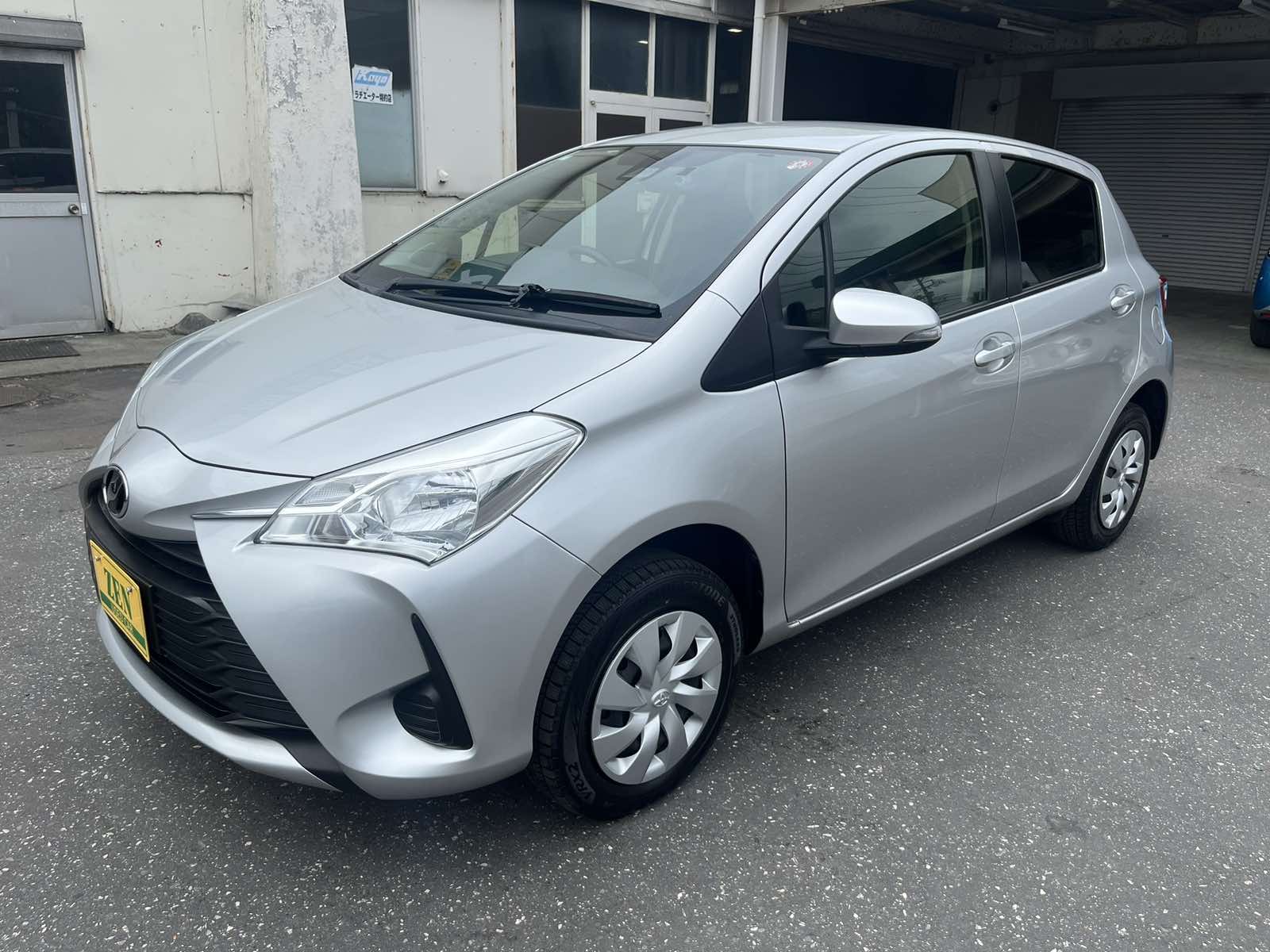 2019-toyota-vitz