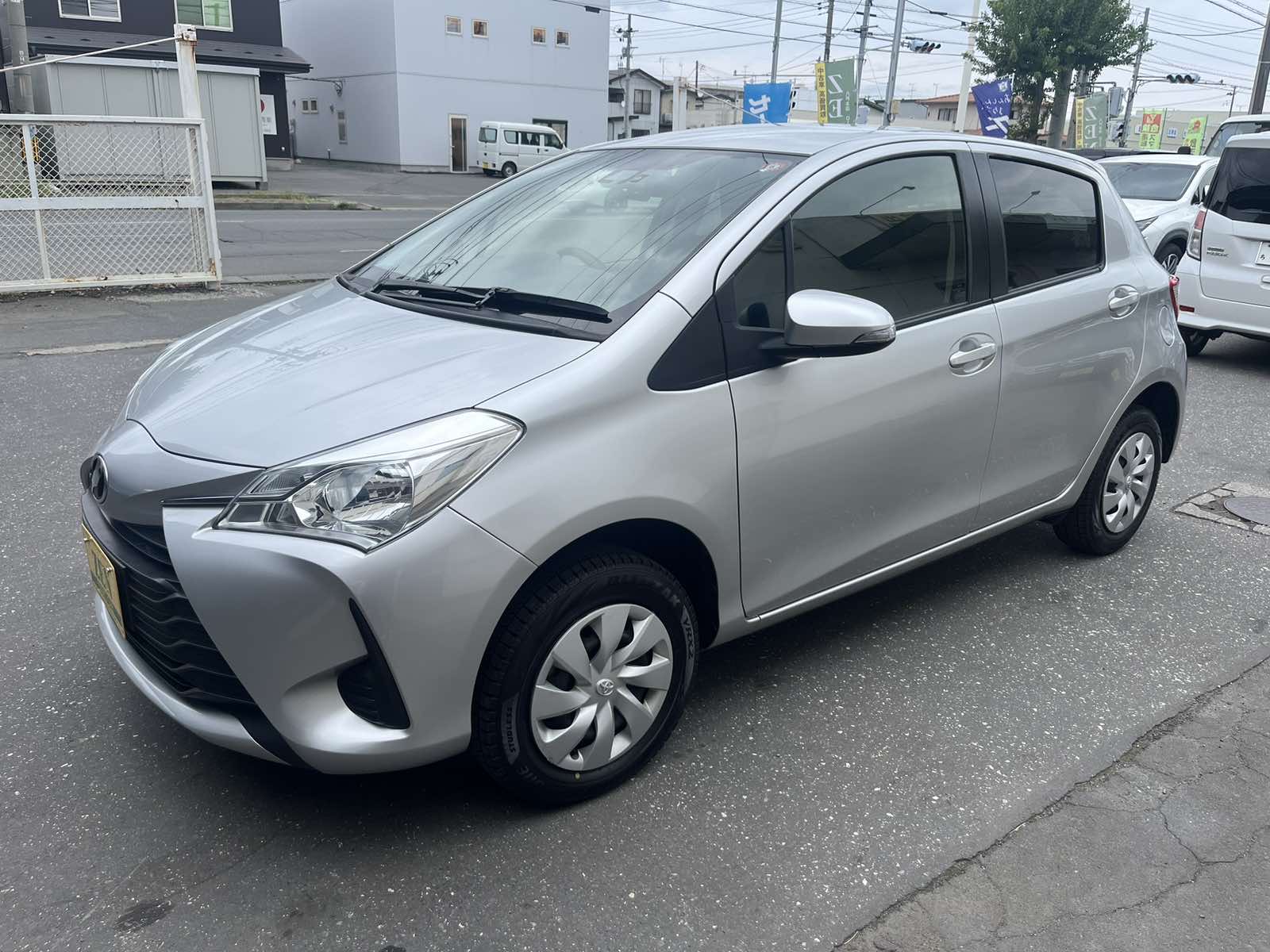 2019-toyota-vitz