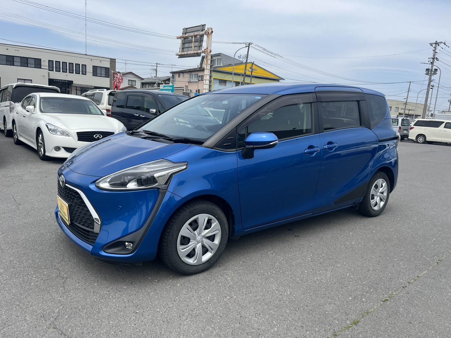 2020-toyota-sienta