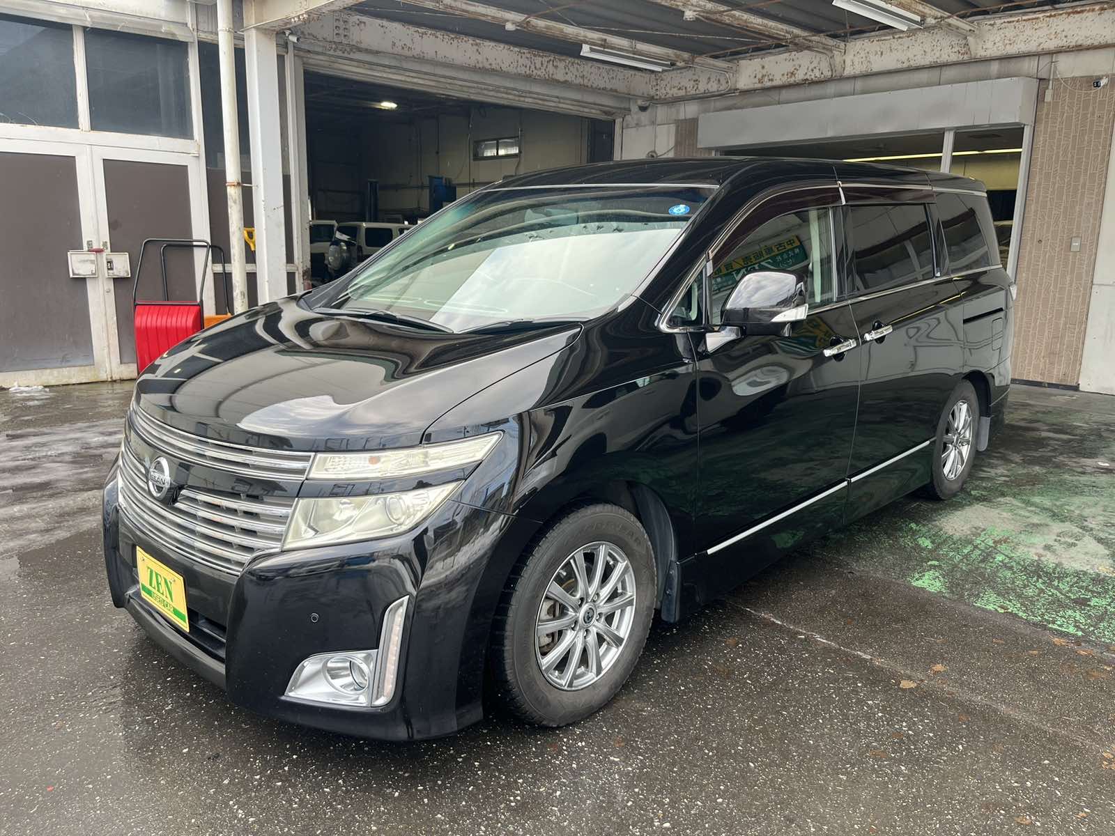 2010-nissan-elgrand