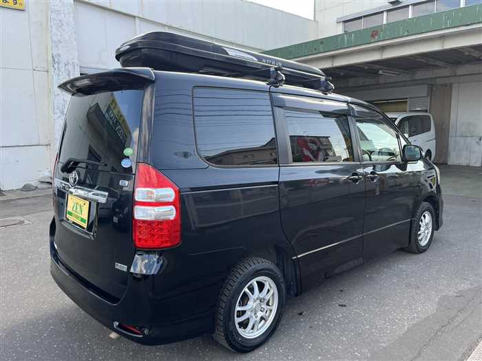 Toyota noah roof online rack