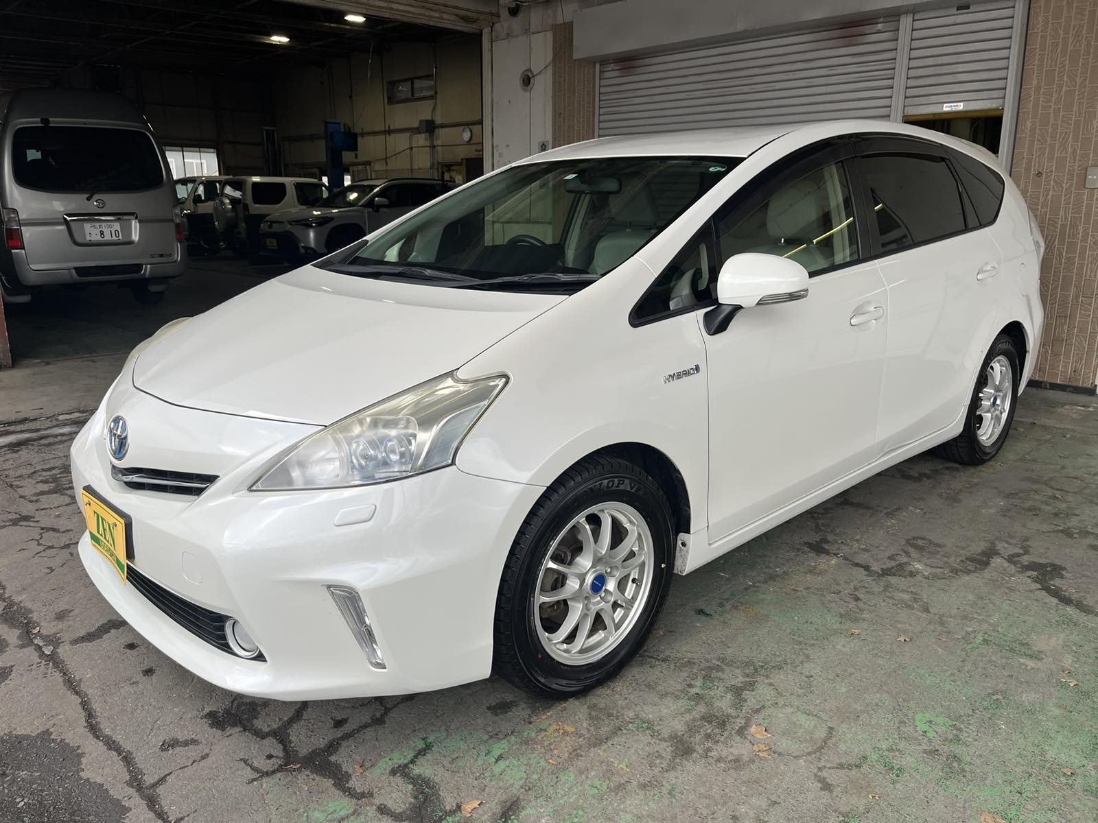 2012-toyota-prius-a