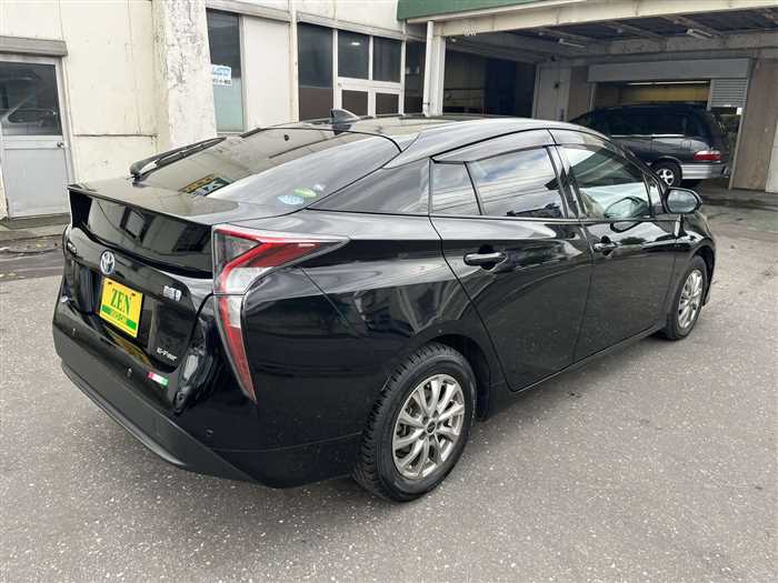 2017 toyota deals prius for sale